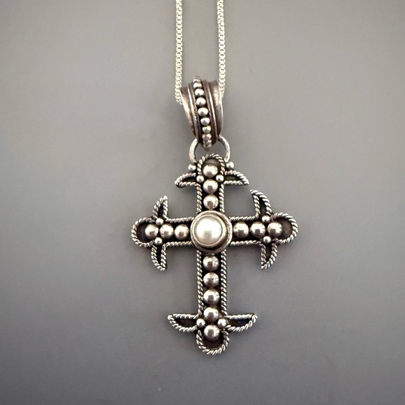 Suarti Bali BA Cross Sterling Silver Signed
Vintage Indonesia - Picture 2 of 4